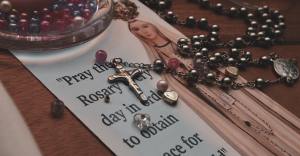 Pray the daily rosary at 6 PM on Zoom